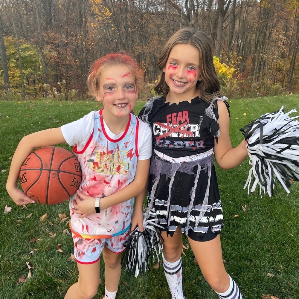 Fearleader Zombie Cheerleader Costume - Picture 3 of 5